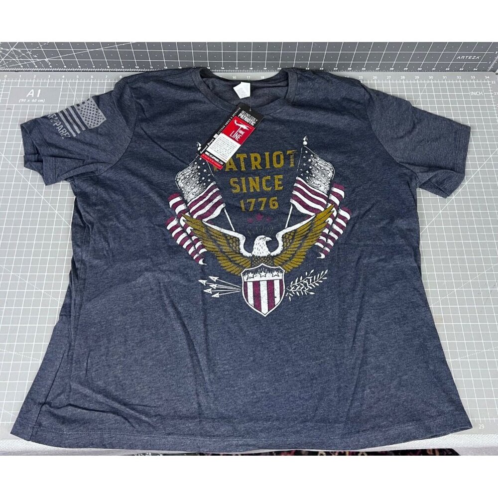 Nine Line Apparel Women's  "Patriot Since 1776" T-Shirt XL Navy Blue